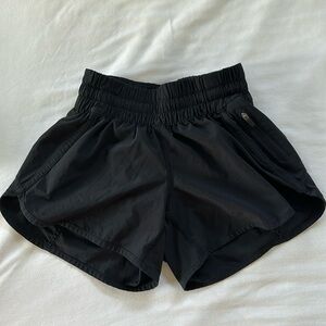 Tracker Low-rise Lined Short